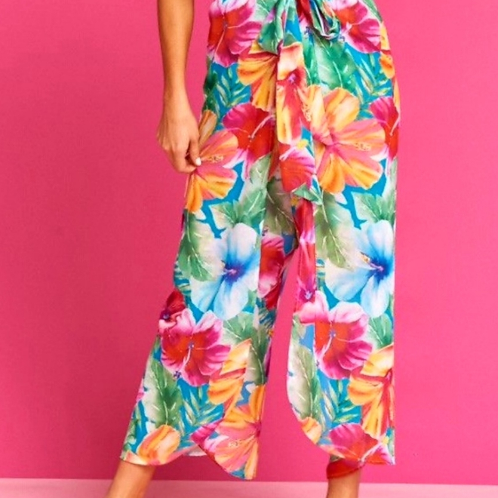 Show me your MuMu x Barbie Malibu Beach pants small